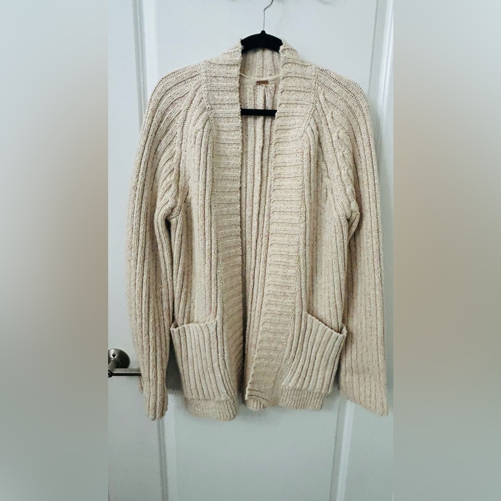 Free People Oversized Cream Cardigan Sweater Will FIT a M and Large